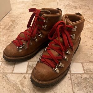 Danner Mountain Light Cascade Hiking Boots